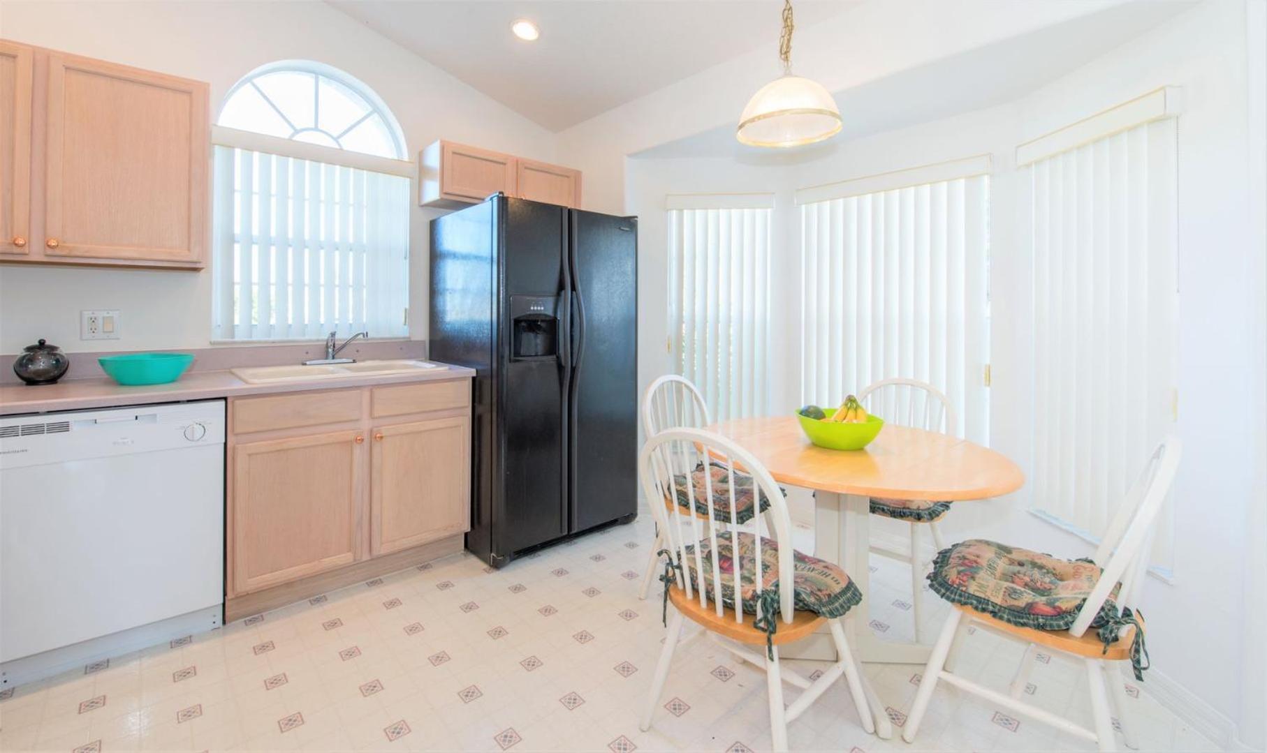 Makin Dreams With White Rose Villas - Private Pool - Game Room - Family Friendly - Nr Disney Kissimmee Rum bild