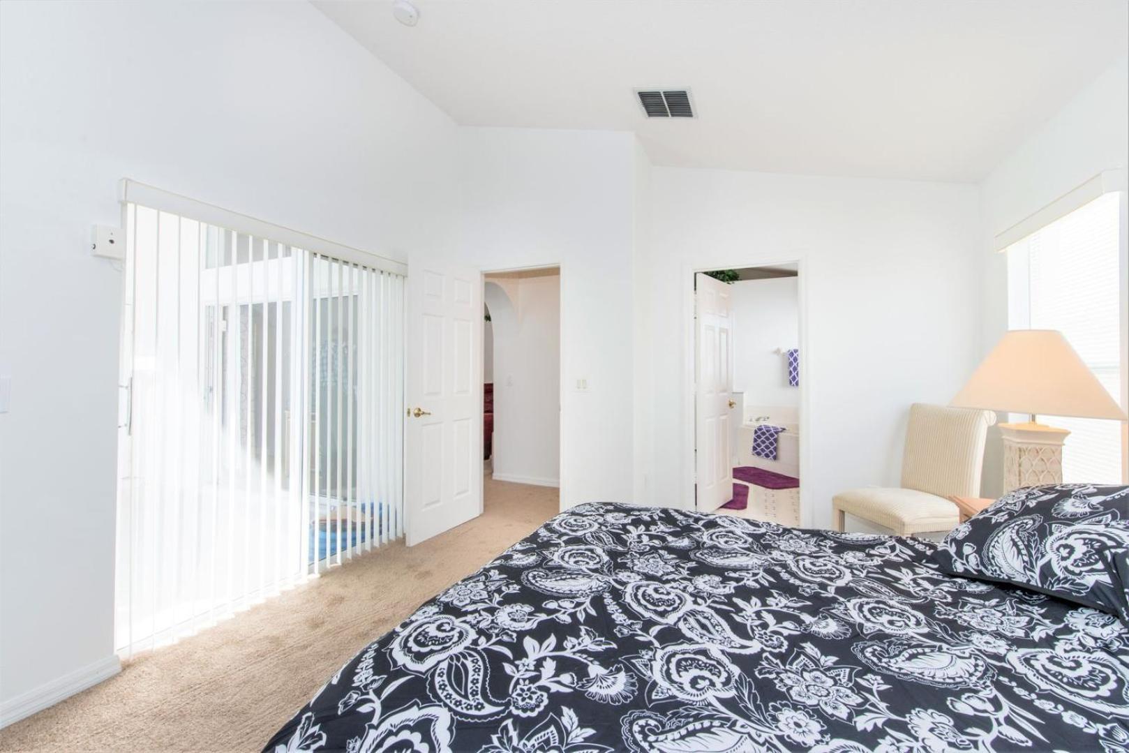 Makin Dreams With White Rose Villas - Private Pool - Game Room - Family Friendly - Nr Disney Kissimmee Rum bild